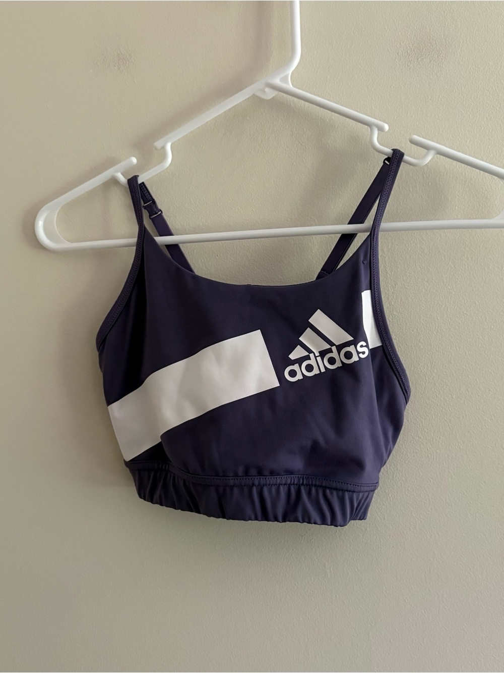 Adidas Women’s purple bra lightweight non padded measures XS